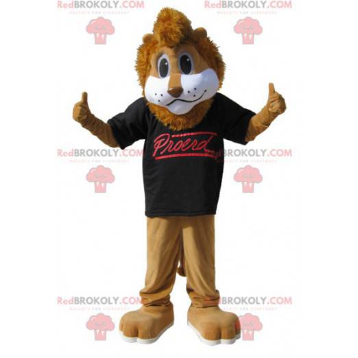 Braunes Löwenmaskottchen mit einem schwarzen T-Shirt -