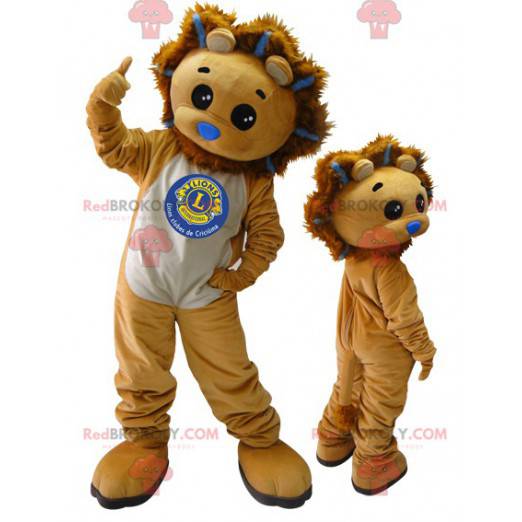 2 mascotes. Leão mascote e filhote de leão - Redbrokoly.com