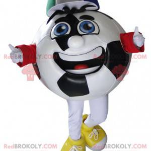 Mascote da bola de futebol preto e branco com boné -