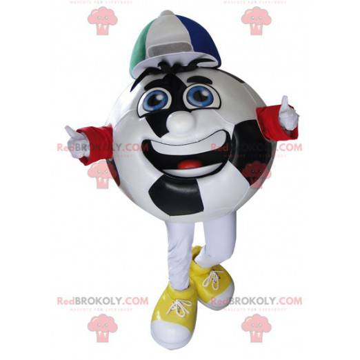 Mascota de balón de fútbol blanco y negro con gorra -
