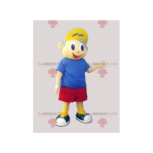 mascote garotinho de bermuda, camiseta e boné - Redbrokoly.com