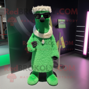 Groene lama mascotte...