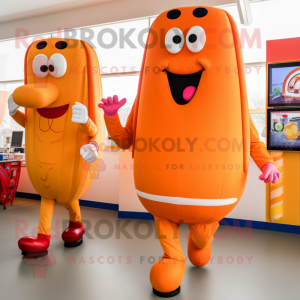 Orange Hot Dogs maskot...