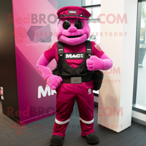 Magenta Marine Recon maskot...