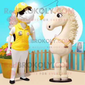 Cream Horse maskot...