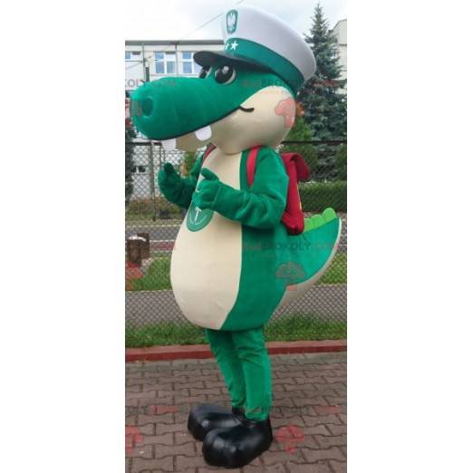 Mascotte de crocodile vert avec une casquette de capitaine -