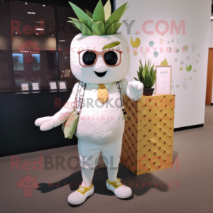 White Pineapple mascotte...