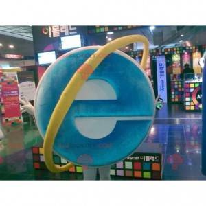 Mascota de computadora de Internet Explorer - Redbrokoly.com