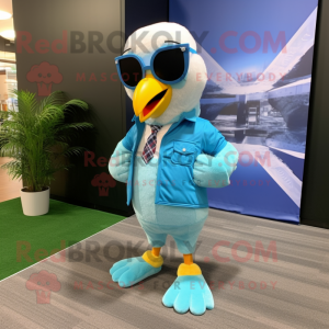 Sky Blue Hawk mascotte...