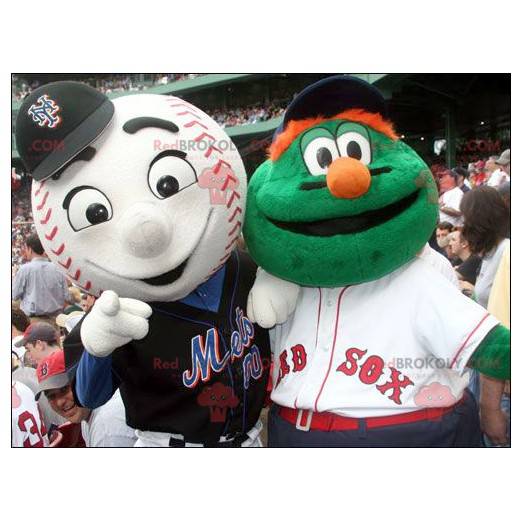 2 mascotes: um monstro verde e uma bola de beisebol -