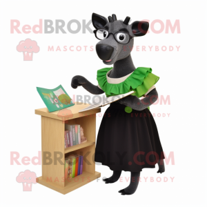 Olive Tapir maskot kostym...