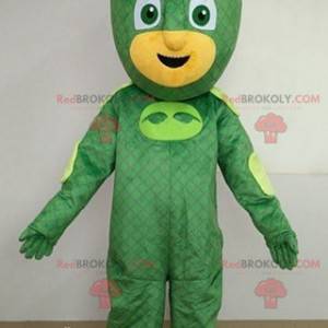 Geel karakter mascotte in superheld outfit - Redbrokoly.com