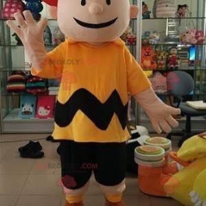 Mascote Charlie Brown garotinho nos quadrinhos Snoppy -
