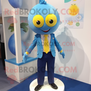 Postać w kostiumie maskotki...