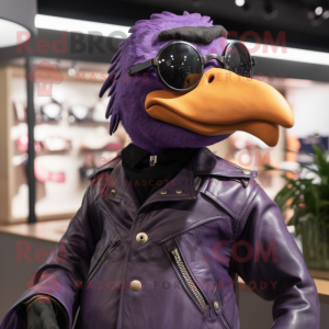 Postava maskota Purple Crow...