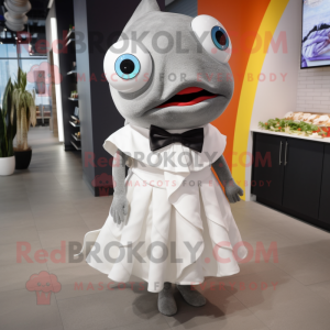 Postava maskota Grey Fish...