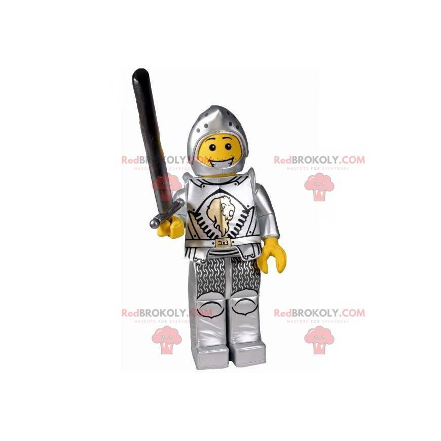 Mascotte de Lego en tenue de chevalier avec une armure -