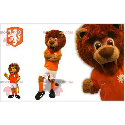Hnědý lev maskot v oblečení fotbalisty - Redbrokoly.com