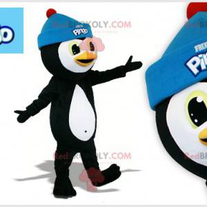 Mascota de pingüino blanco y negro con gorra azul -