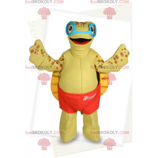 Schildkrötenmaskottchen mit Brille und Badeshorts -