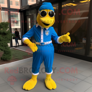 Blue Hens maskot kostume...