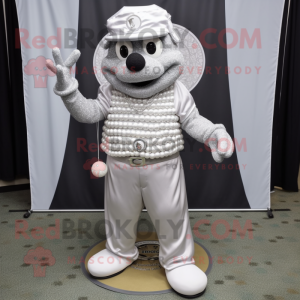 Silver Golf Ball maskot...