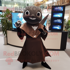 Brown Manta Ray mascotte...