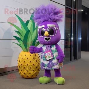 Lavender Pineapple mascotte...