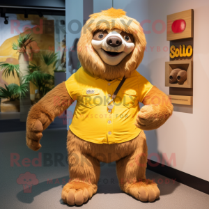 Yellow Giant Sloth maskot...