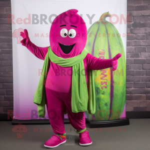 Magenta Cucumber mascotte...