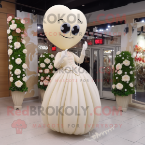 Beige herzförmige Ballon...
