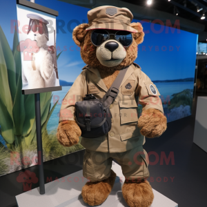 Brown Navy Seal mascotte...