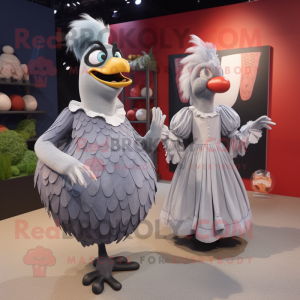 Grey Roosters maskot...