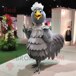 Grey Roosters maskot...