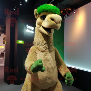 Lime Green Camel mascotte...