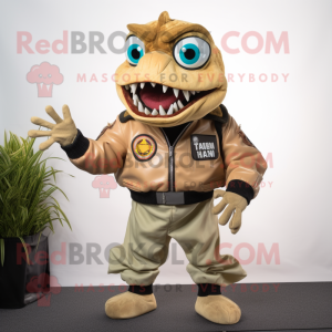 Beige Piranha maskot...