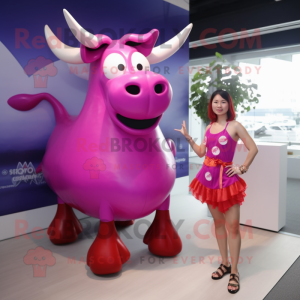 Magenta Cow maskot kostume...