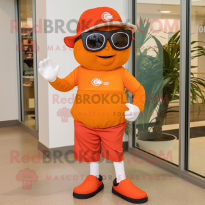 Personagem de mascote com...