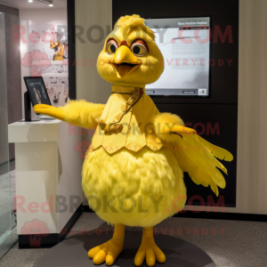 Yellow Chicken mascotte...