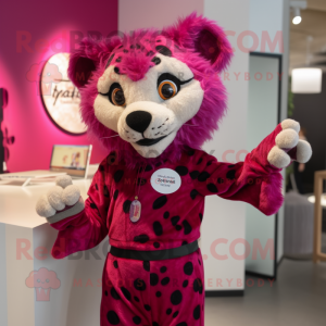 Magenta Cheetah mascotte...