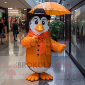 Orange Penguin maskot...