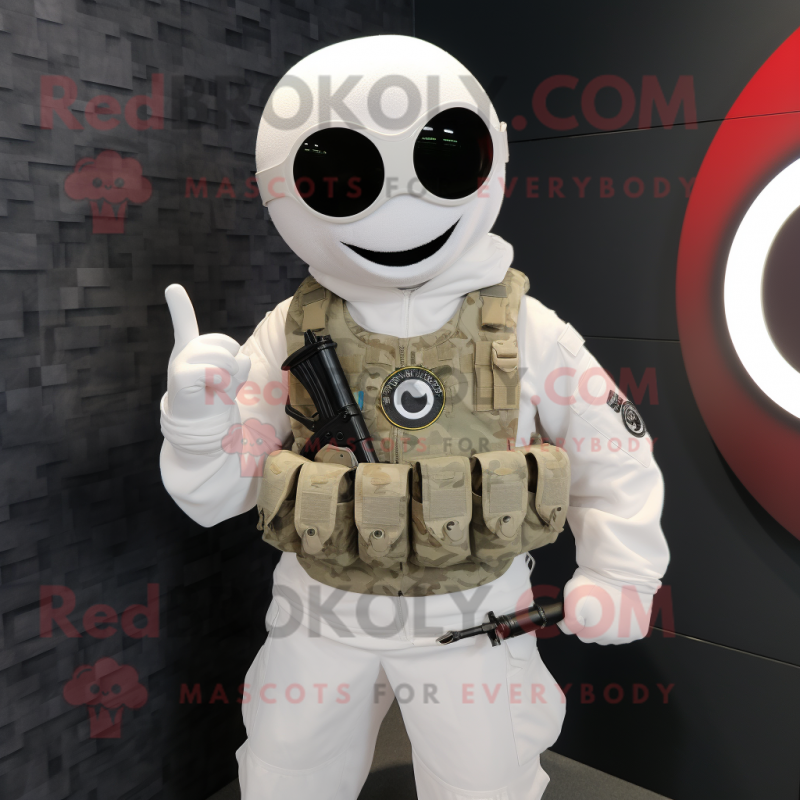 White Para Commando mascot costume character dressed with a Blazer and Keychains