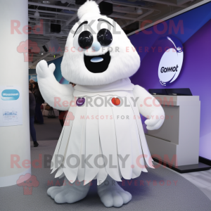 Hvidt vedhæng maskot...
