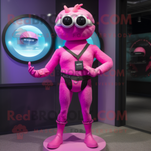 Pink Cyclops maskot kostume...