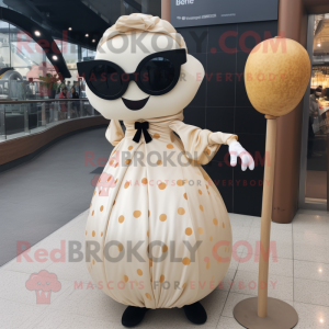 Creme Moussaka maskot...