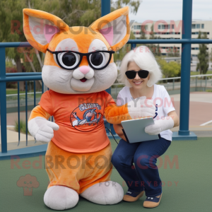 Orange Chinchilla maskot...