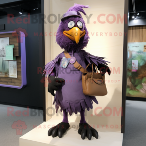 Purple Crow mascotte...