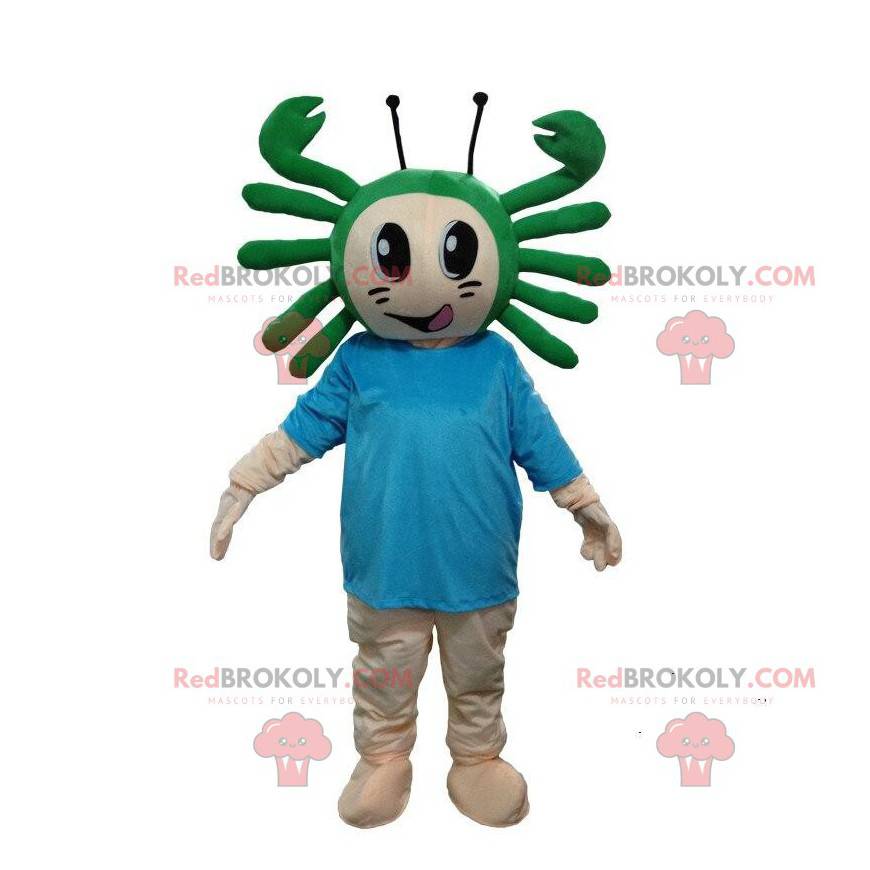 Menino mascote com um caranguejo na cabeça, fantasia de mar -