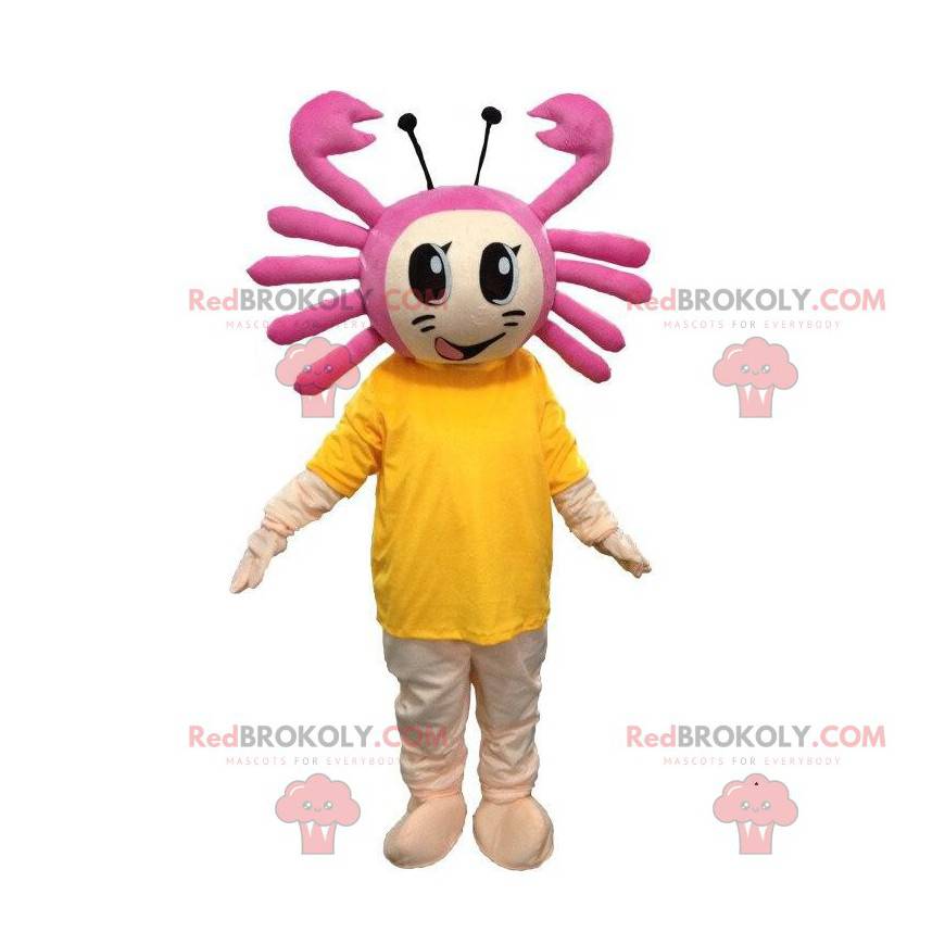 Chica mascota con un cangrejo en la cabeza, traje de mar -