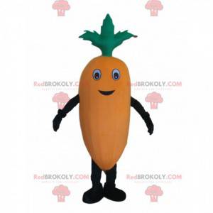 Mascota de zanahoria naranja gigante, traje vegetal -